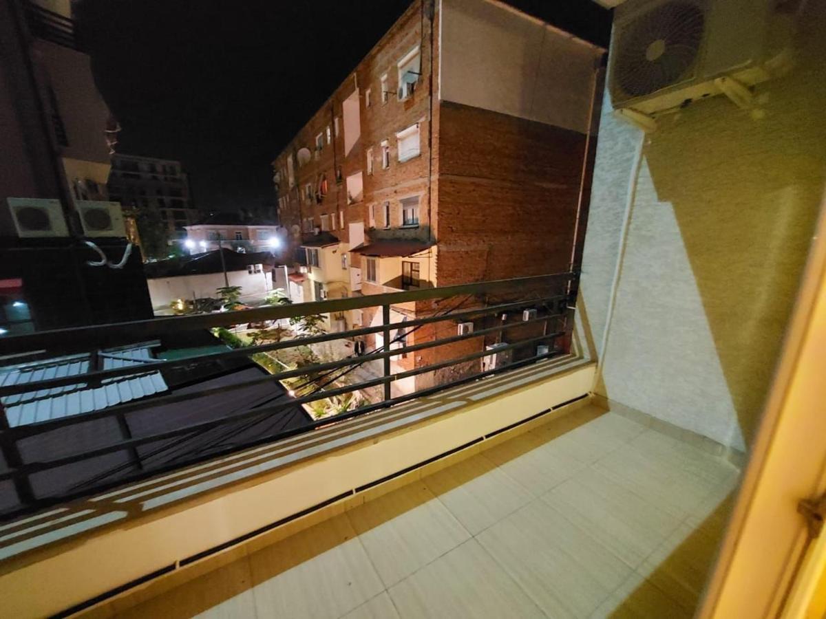 Cafi Apartments Tirana Zewnętrze zdjęcie